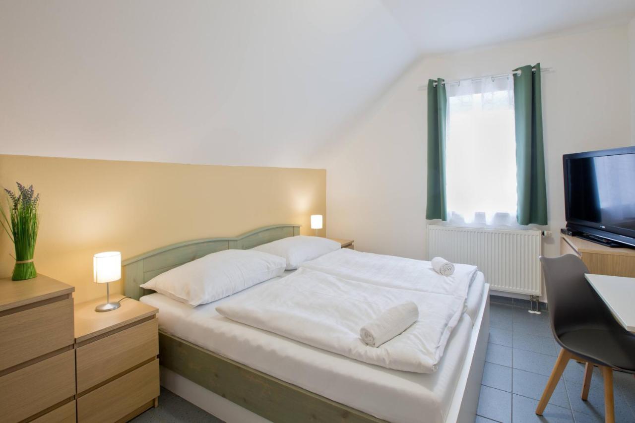 Šindlovská krčma Hotel Ceske Budejovice Exterior foto