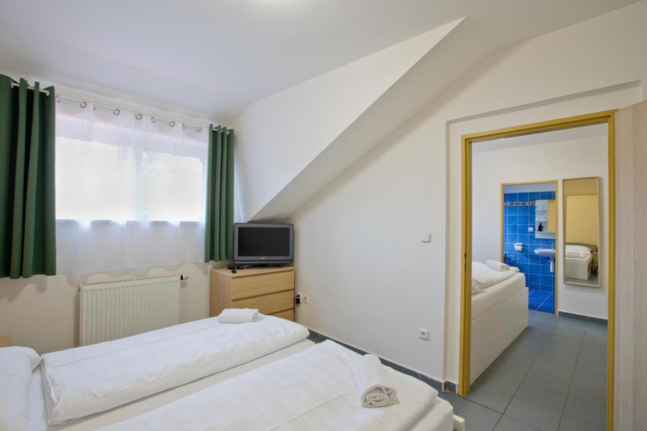 Šindlovská krčma Hotel Ceske Budejovice Exterior foto