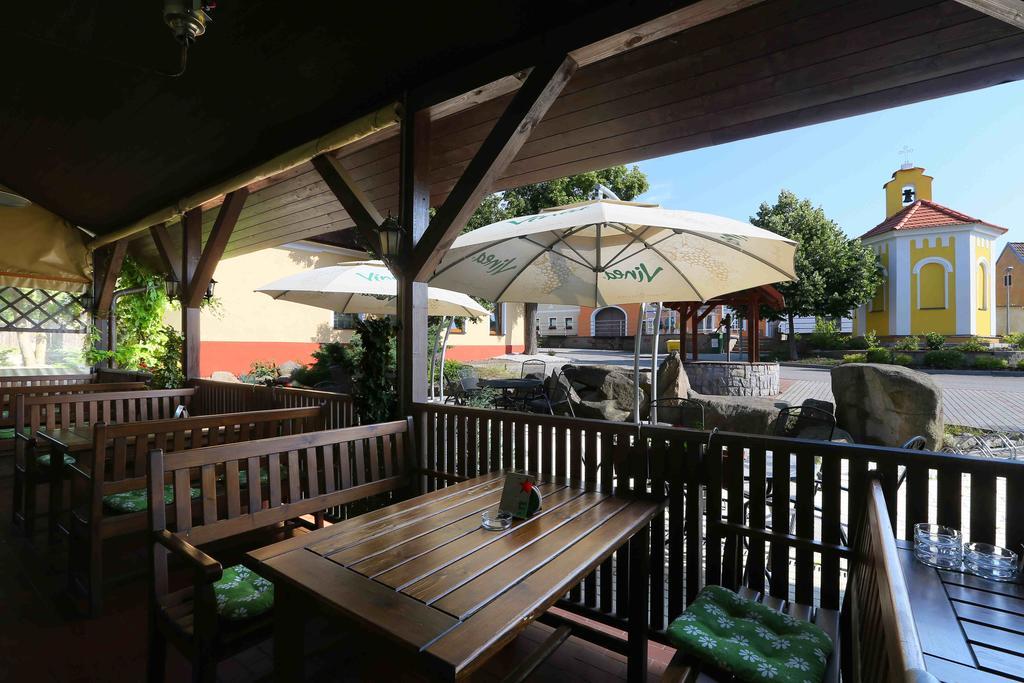 Šindlovská krčma Hotel Ceske Budejovice Exterior foto