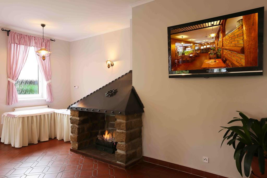 Šindlovská krčma Hotel Ceske Budejovice Exterior foto