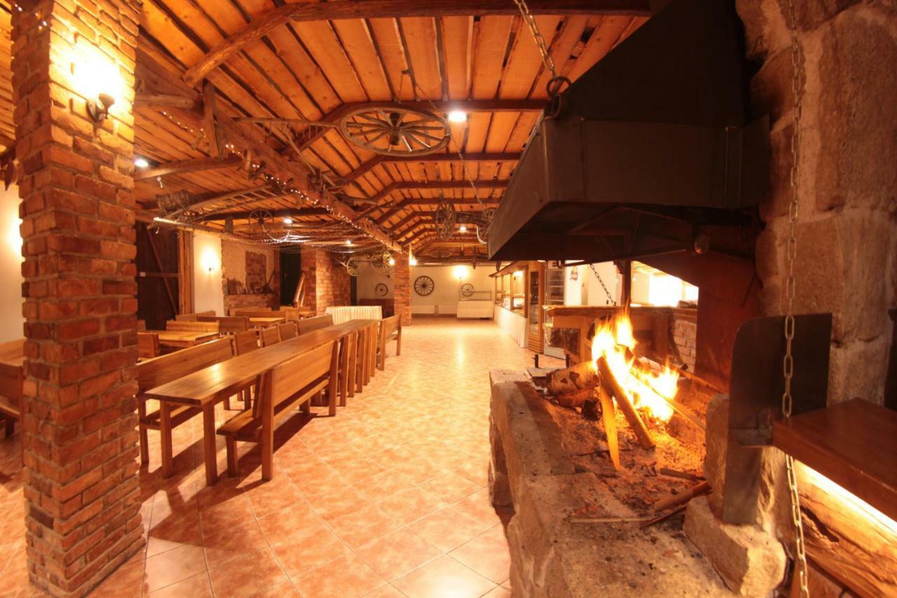 Šindlovská krčma Hotel Ceske Budejovice Exterior foto